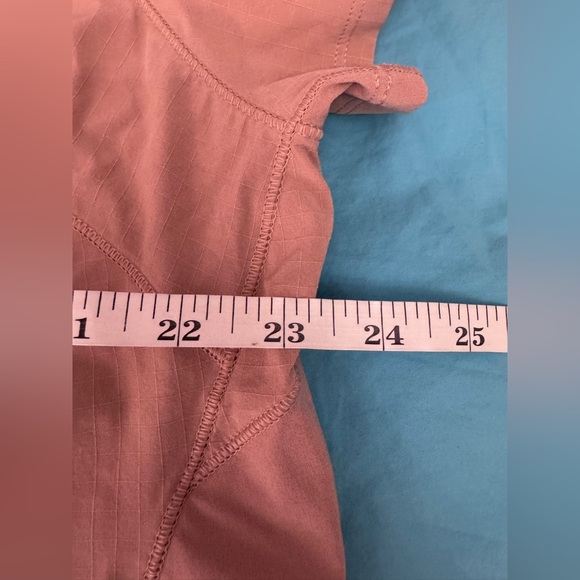 NWOT Lululemon Lightweight Stretch Running Short Sleeve Shirt Pink Clay - Picture 6 of 7
